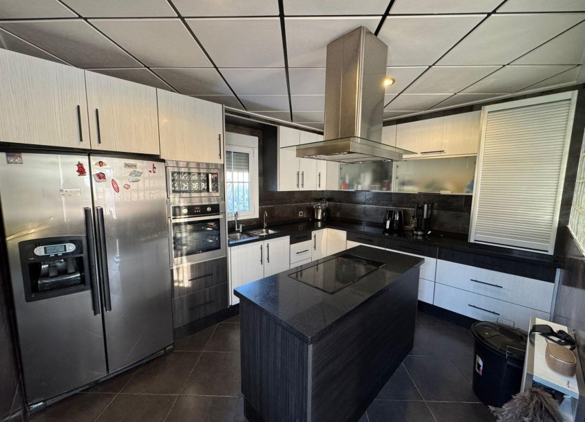 Resale - Villa - Torrevieja - San luis