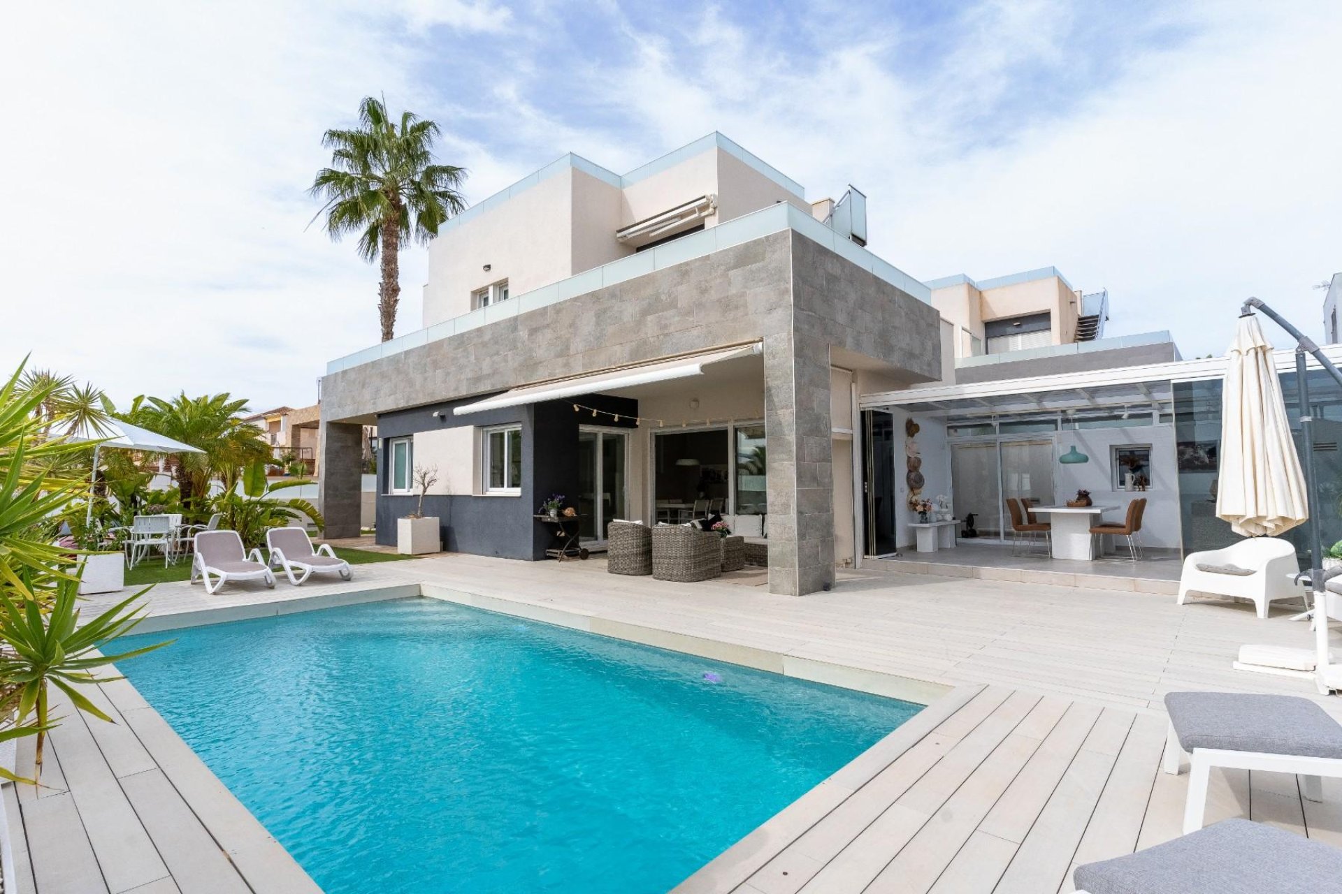 Resale - Villa - Torrevieja - Torreblanca