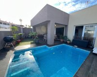 Resale - Villa - Torrevieja - Torreblanca