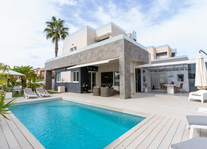 Resale - Villa - Torrevieja - Torreblanca