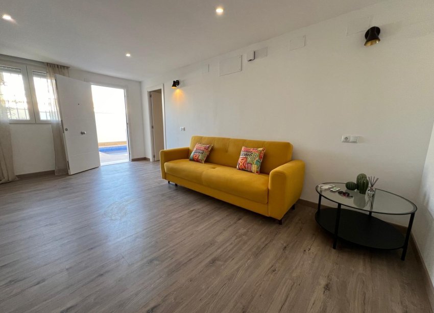 Resale - Villa - Torrevieja - Torreblanca
