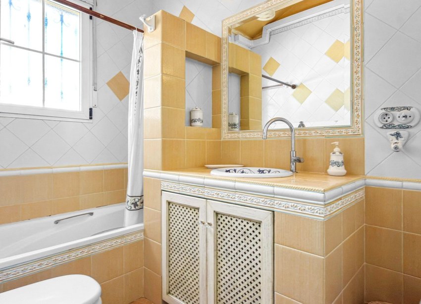 Resale - Villa - Torrevieja - Torrelamata - La Mata