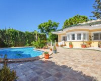 Resale - Villa - Torrevieja - Torreta florida