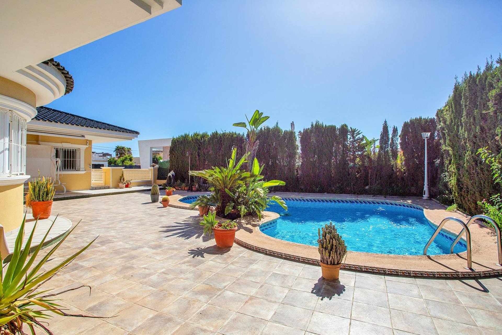 Resale - Villa - Torrevieja - Torreta florida