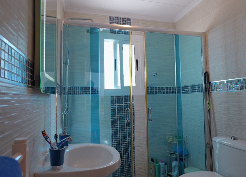 Resale - Villa - Torrevieja - Urbanización San Luis