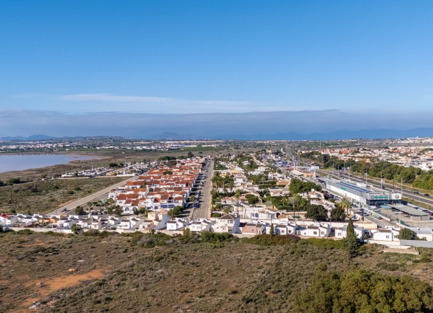 Resale - Villa - Torrevieja - Urbanización San Luis
