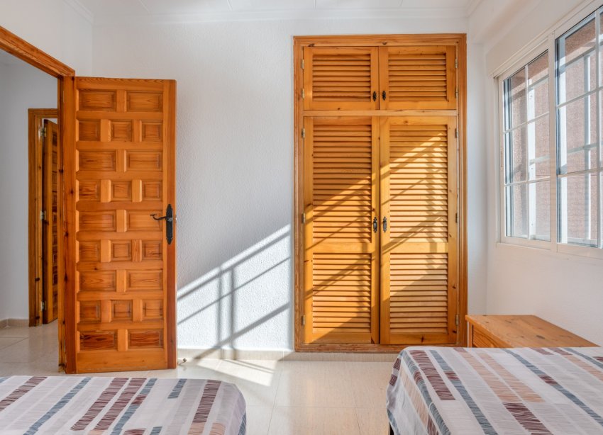 Resale - Villa - Torrevieja - Urbanización San Luis