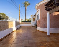 Resale - Villa - Torrevieja - Urbanización San Luis