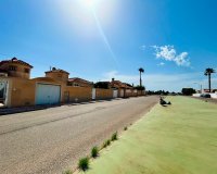Resale - - VILLA - Torrevieja - Urbanización San Luis