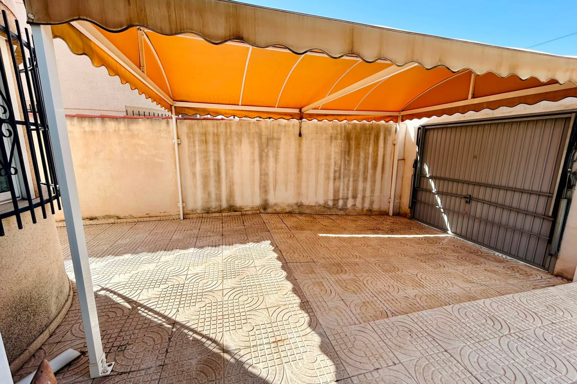 Resale - - VILLA - Torrevieja - Urbanización San Luis