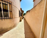 Resale - - VILLA - Torrevieja - Urbanización San Luis