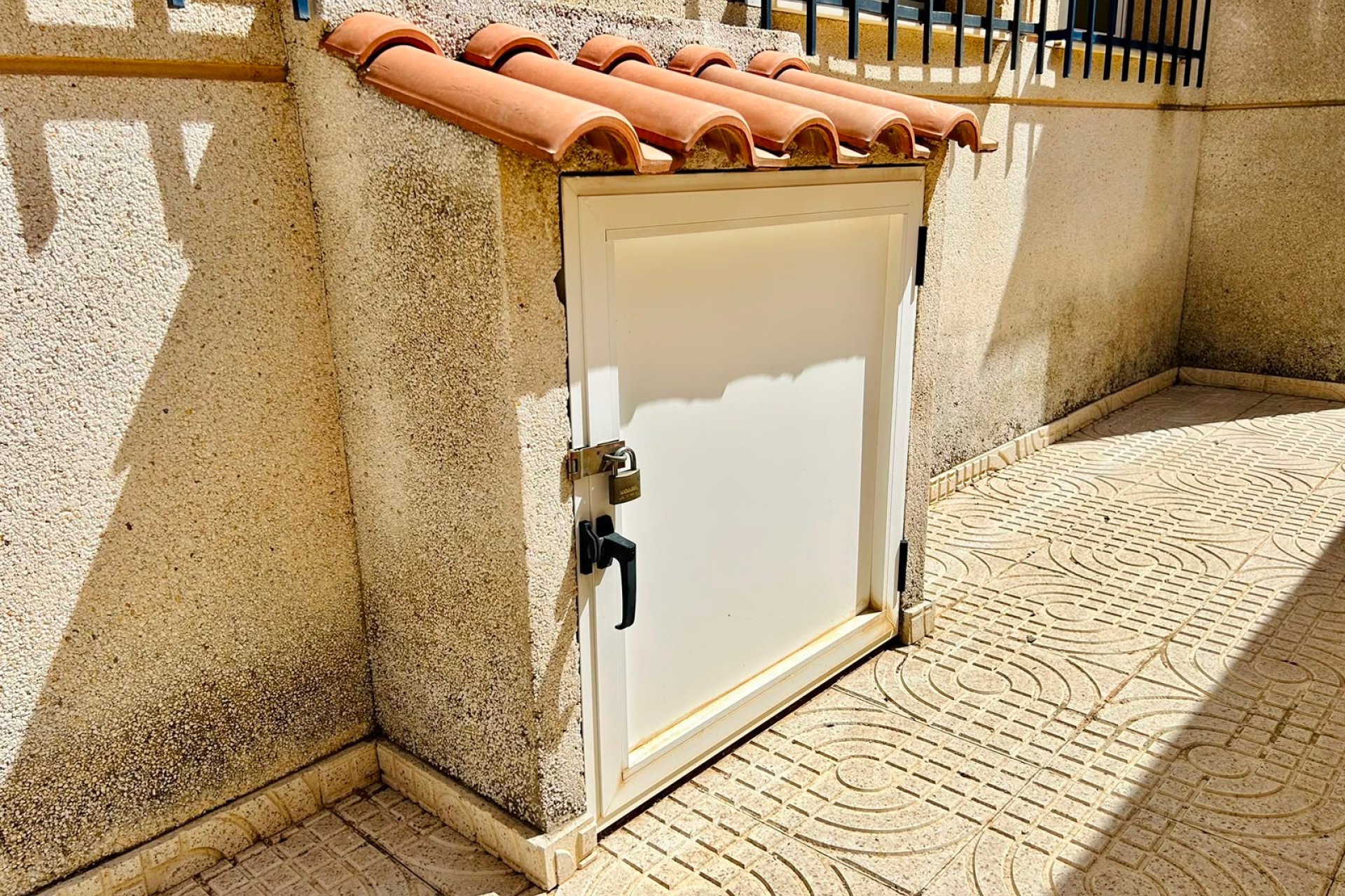 Resale - - VILLA - Torrevieja - Urbanización San Luis
