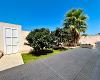 Resale - - VILLA - Torrevieja - Urbanización San Luis