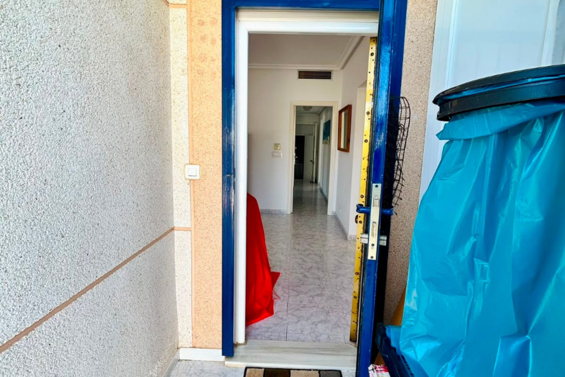 Resale - - VILLA - Torrevieja - Urbanización San Luis