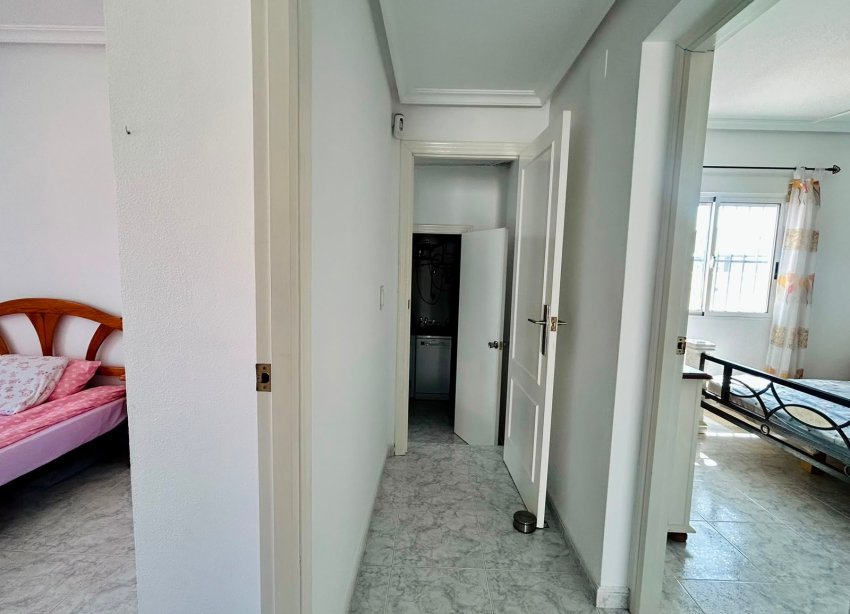 Resale - - VILLA - Torrevieja - Urbanización San Luis