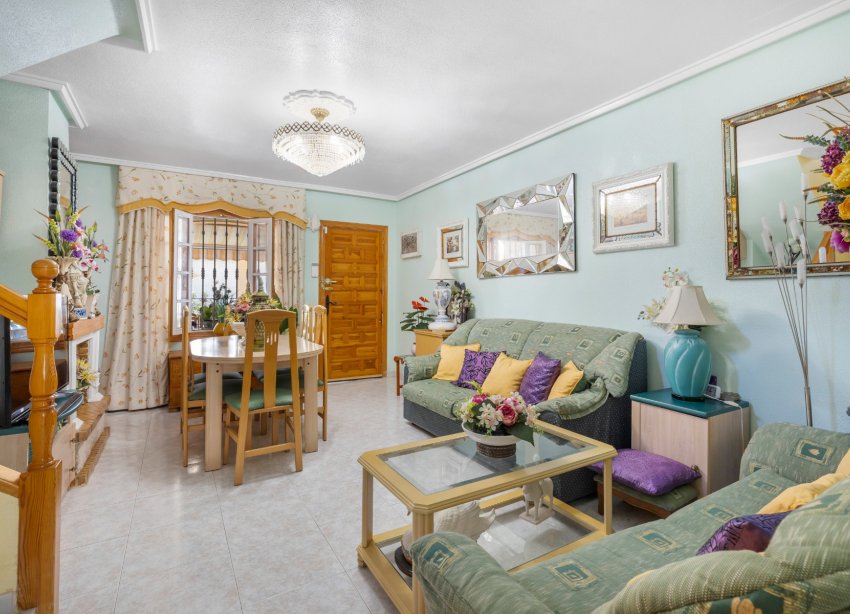 Resale - Villa - Torrevieja - Zona los Frutales