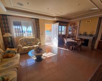 Resale - Villa - Torrevieja