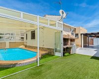 Resale - Villa - Torrevieja