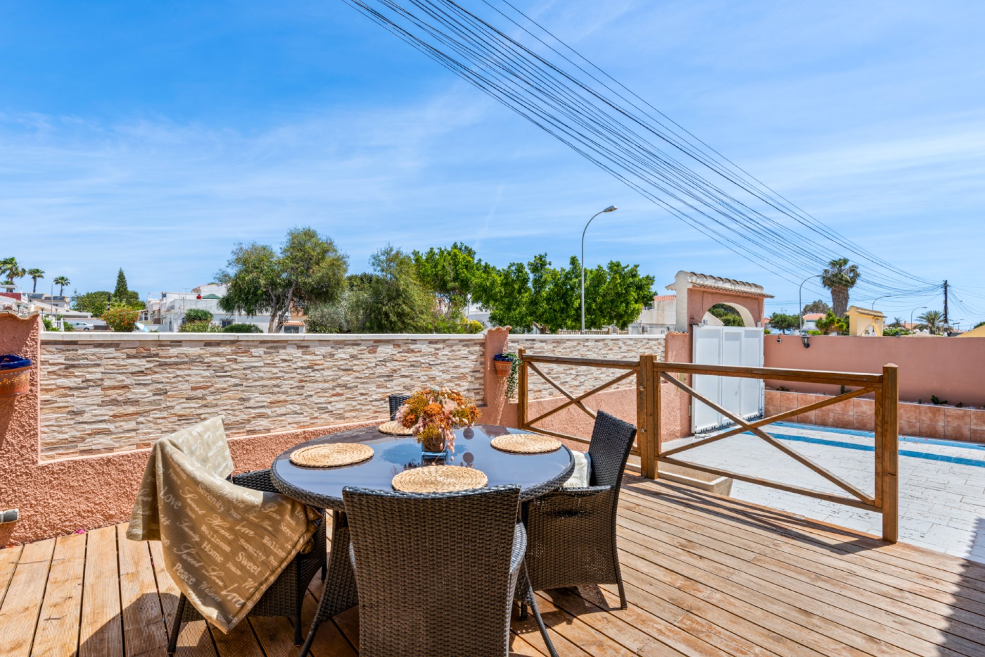 Resale - Villa - Torrevieja