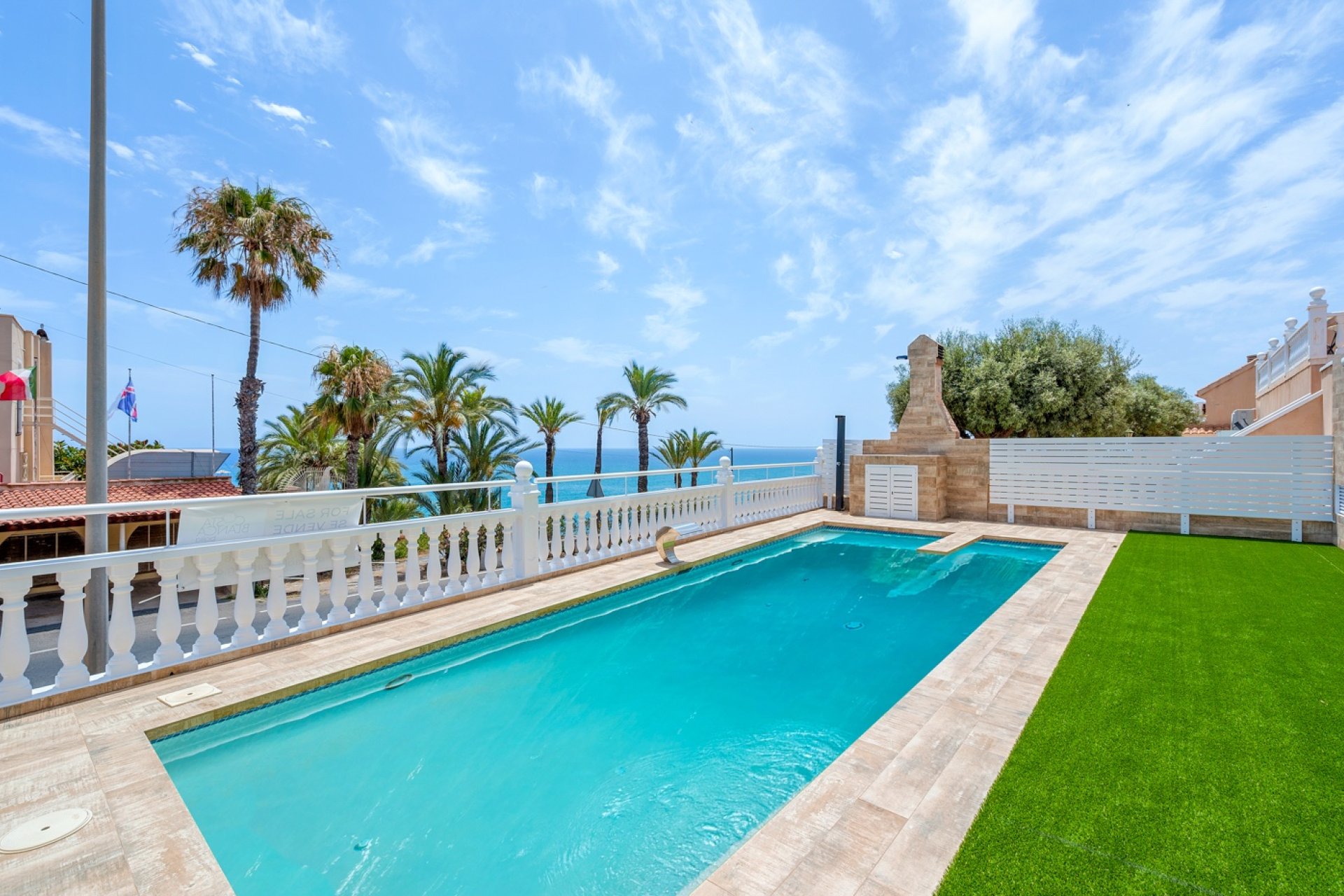 Resale - Villa - Torrevieja