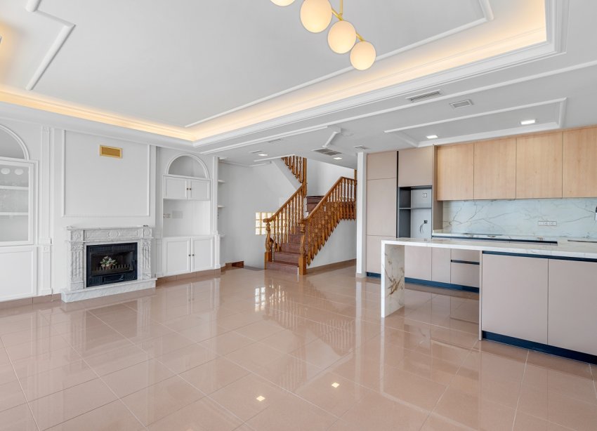 Resale - Villa - Torrevieja