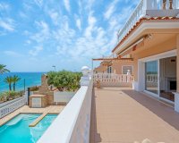 Resale - Villa - Torrevieja
