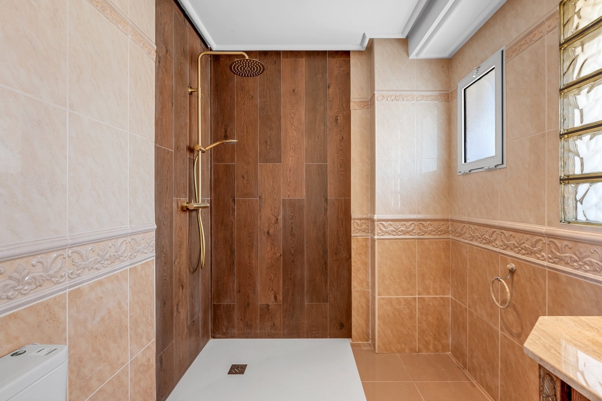 Resale - Villa - Torrevieja