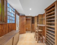 Resale - Villa - Torrevieja