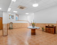 Resale - Villa - Torrevieja