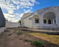 Resale - Villa - Torrevieja