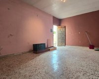 Resale - Villa - Torrevieja