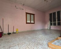 Resale - Villa - Torrevieja