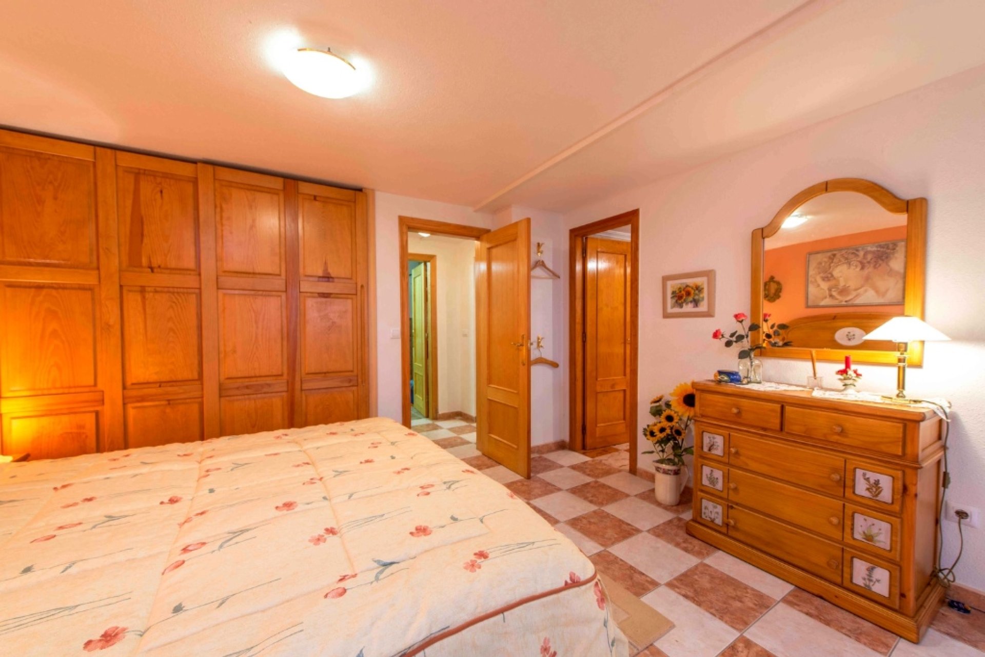 Resale - Villa - Villamartin