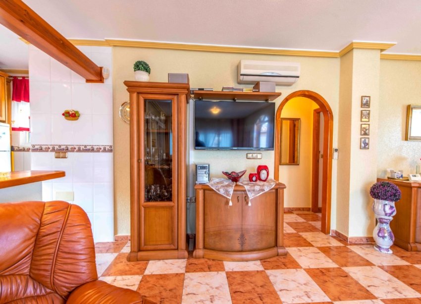 Resale - Villa - Villamartin