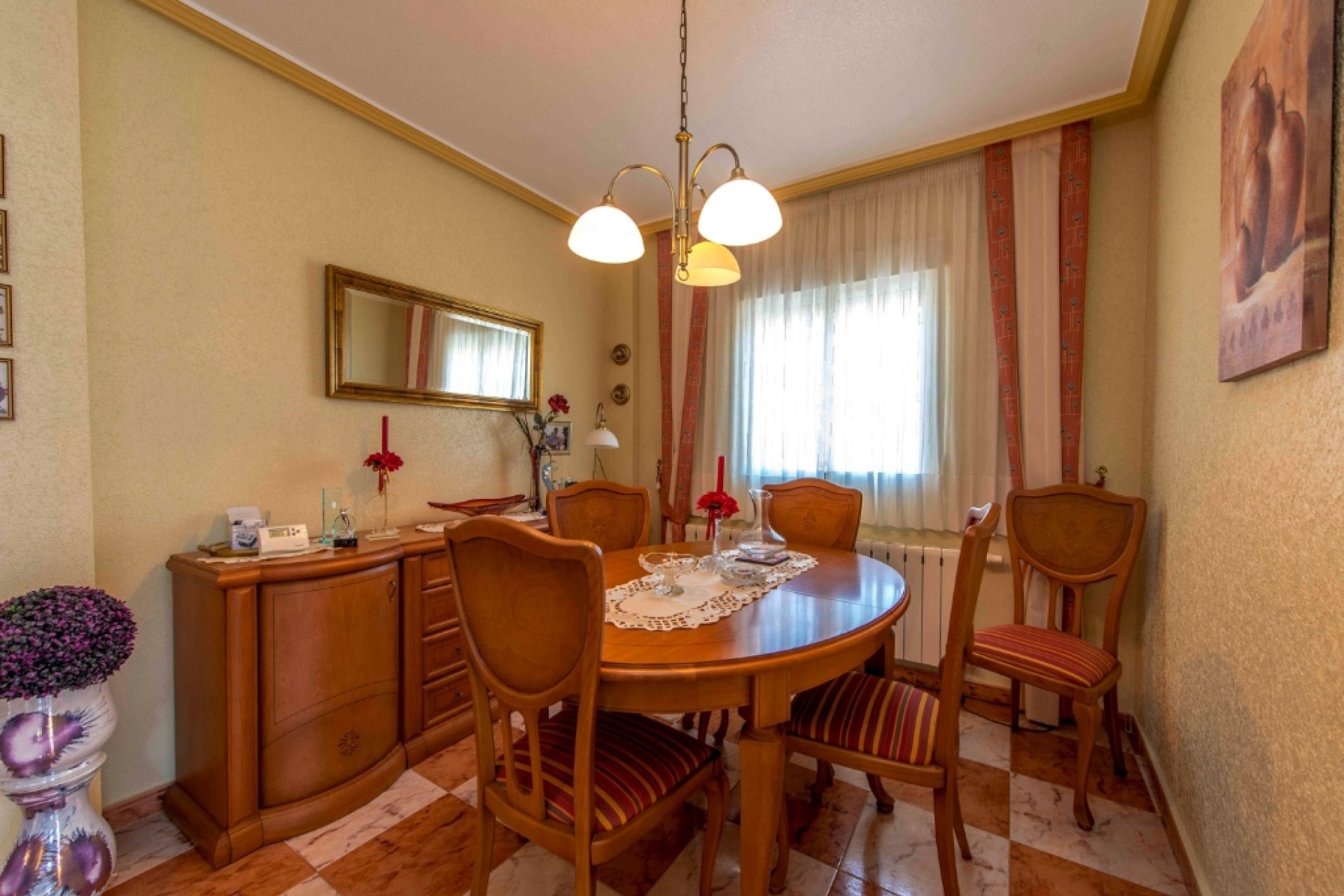 Resale - Villa - Villamartin