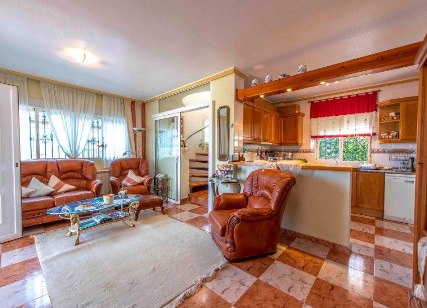 Resale - Villa - Villamartin