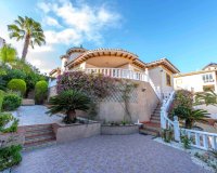 Resale - Villa - Villamartin