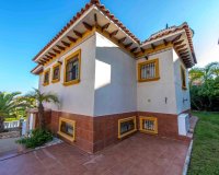 Resale - Villa - Villamartin