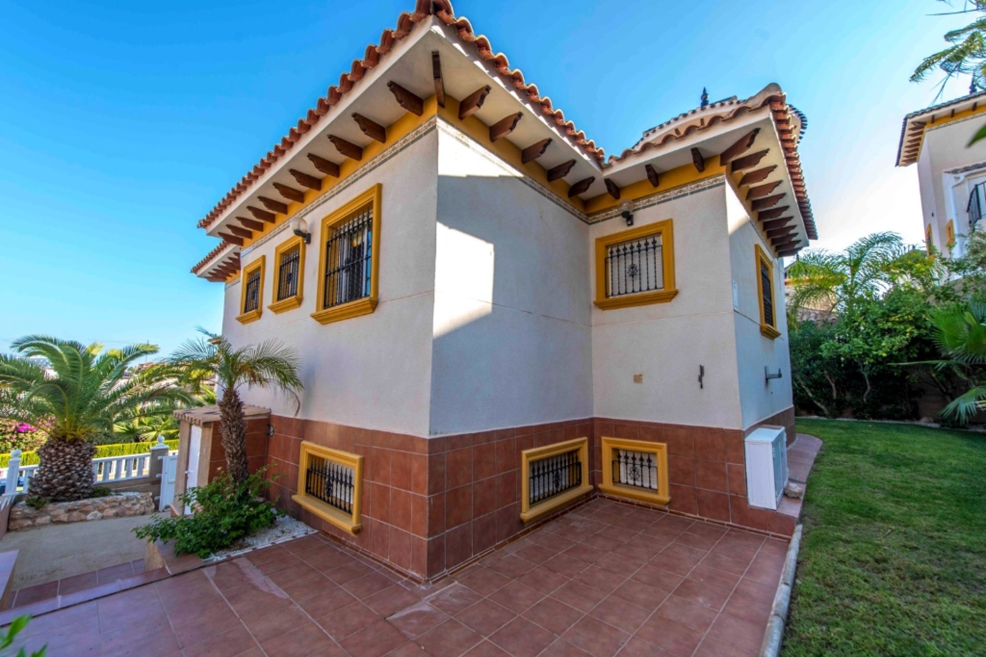 Resale - Villa - Villamartin