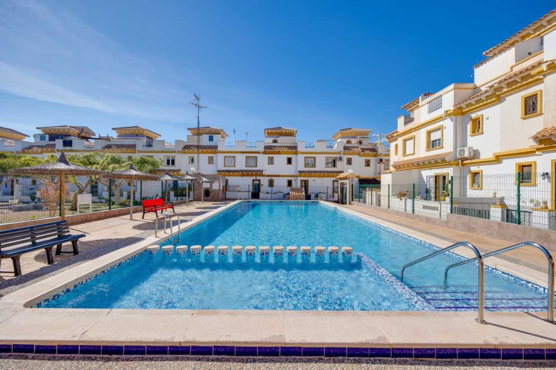Reventa - Adosado - ﻿Torrevieja (Alicante) - Torrevieja