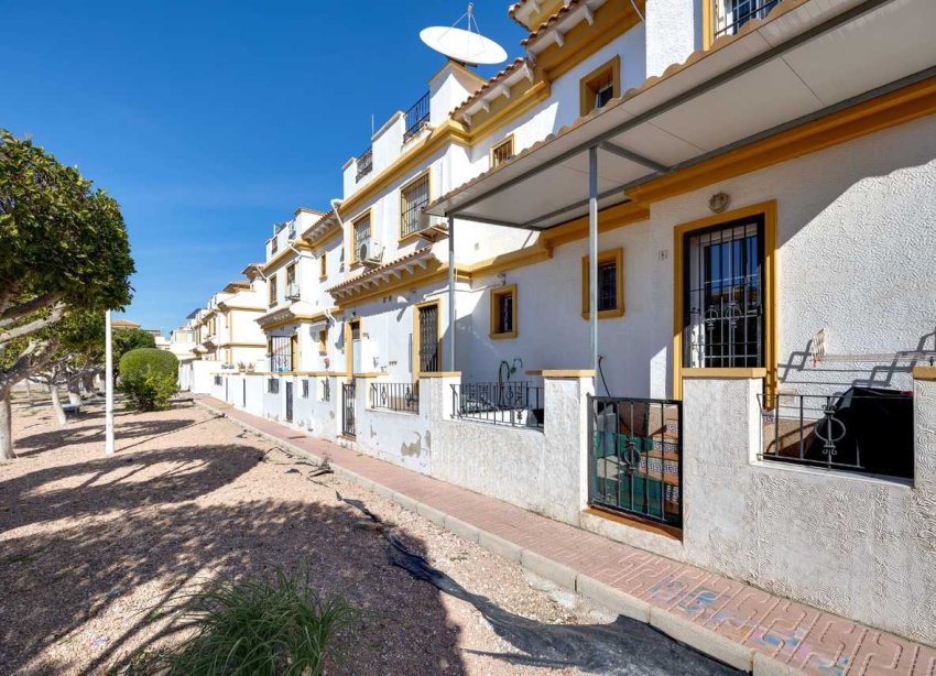 Reventa - Adosado - ﻿Torrevieja (Alicante) - Torrevieja