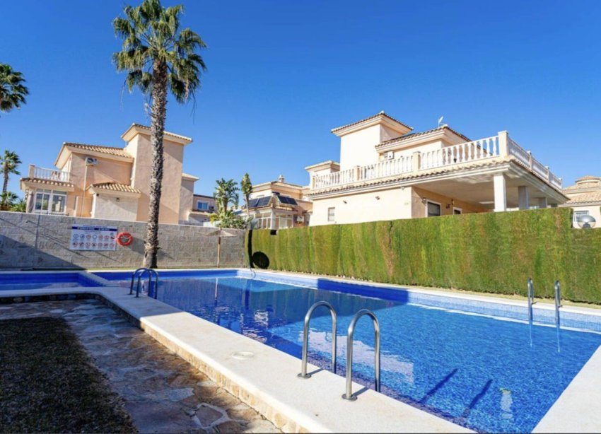 Reventa - Adosado - Orihuela Costa - Los Altos