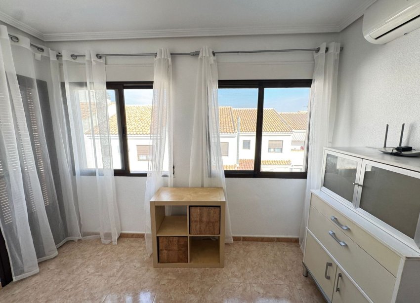 Reventa - Adosado - San Miguel de Salinas