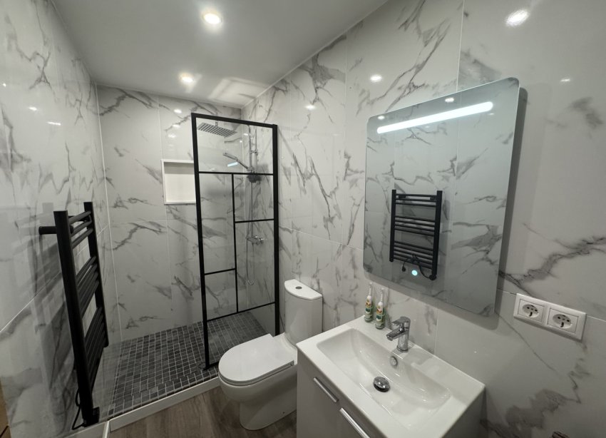 Reventa - Adosado - San Miguel de Salinas