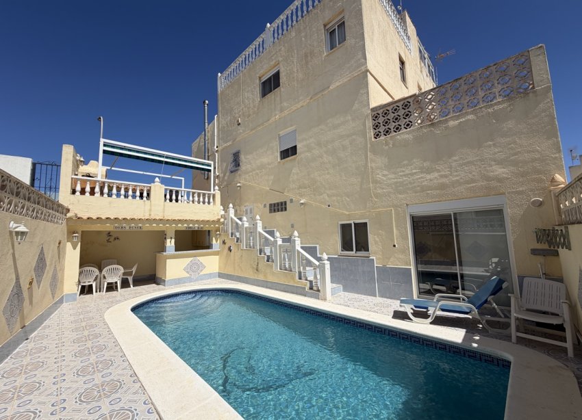 Reventa - Adosado - San Miguel de Salinas