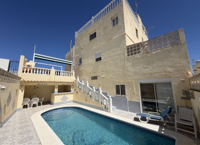 Reventa - Adosado - San Miguel de Salinas