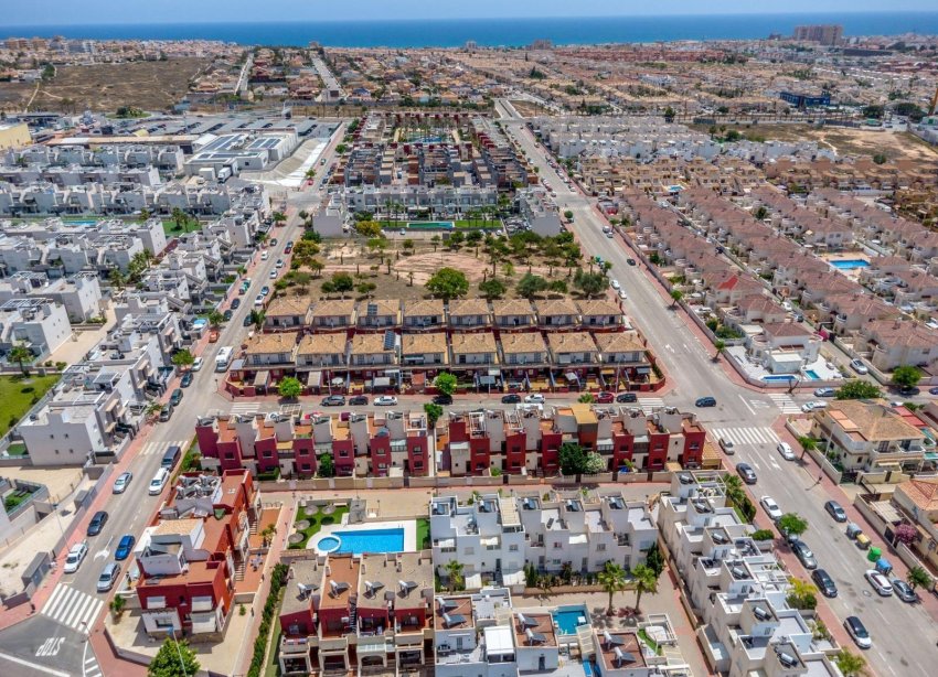 Reventa - Adosado - Torrevieja - Aguas Nuevas