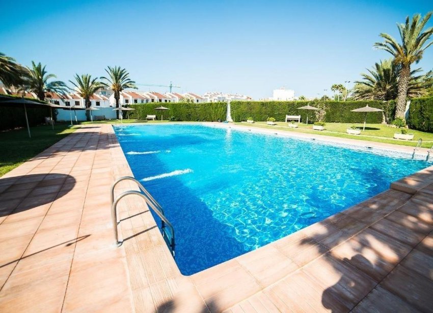 Reventa - Adosado - Torrevieja - Calas blanca