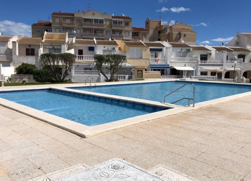 Reventa - Adosado - Torrevieja - Calas blanca