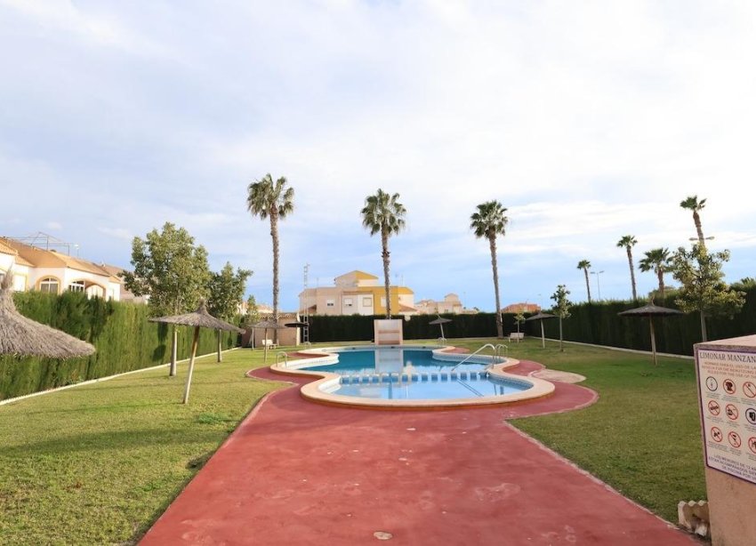 Reventa - Adosado - Torrevieja - El limonar